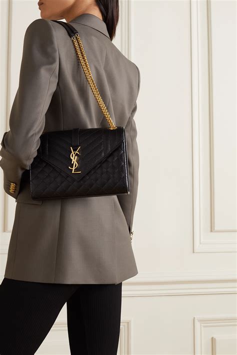 yves saint laurent enveloppe